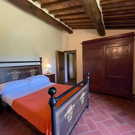 Podere I Sorbi, Spacious Tuscan Villa, Lajatico, Nr Pisa