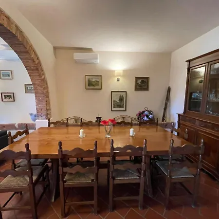 Podere I Sorbi, Spacious Tuscan Villa, Lajatico, Nr Pisa * Molino Mazzetti
