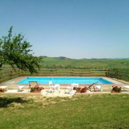 펜션 Podere I Sorbi, Spacious Tuscan In Lajatico, Near Pisa & Volterra *