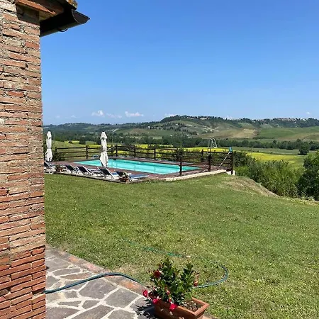 펜션 Podere I Sorbi, Spacious Tuscan In Lajatico, Near Pisa & Volterra
